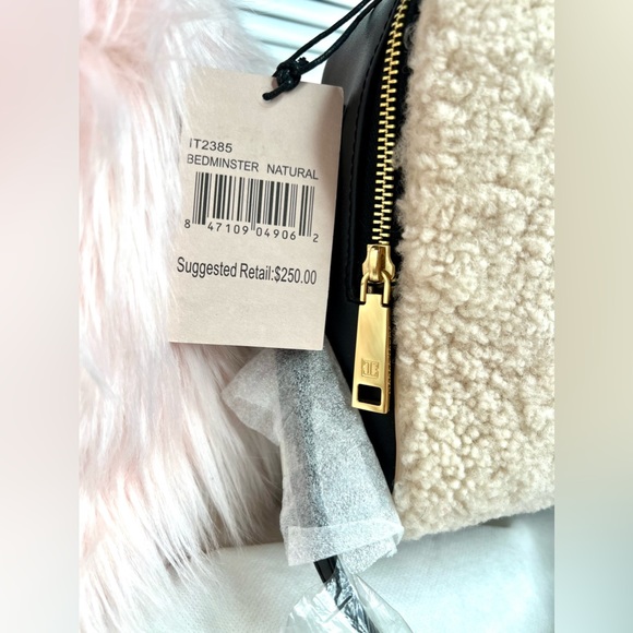 Ivanka Trump Handbag - Picture 5 of 9